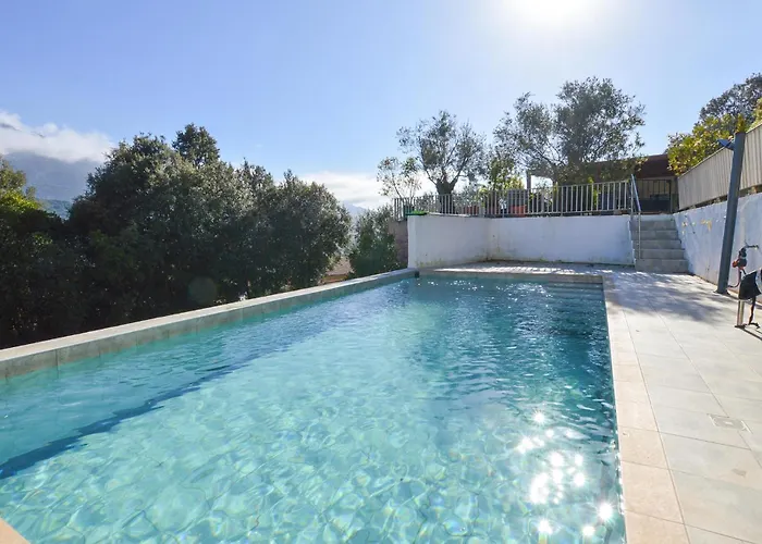 Awesome In With Private Swimming Pool, Be Inside Or Outside Holiday home Vero