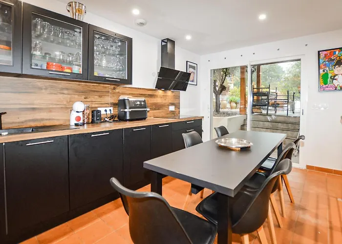 Awesome In With Private Swimming Pool, Be Inside Or Outside Vakantiehuis Vero