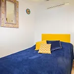 בית נופש Awesome In With Private Swimming Pool, Be Inside Or Outside
