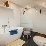 בית נופש Awesome In With Private Swimming Pool, Be Inside Or Outside *