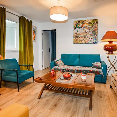 Awesome In With Private Swimming Pool, Be Inside Or Outside