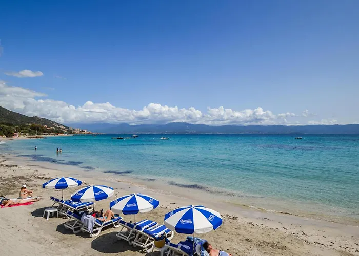 Σπίτι διακοπών Awesome In With Private Swimming Pool, Be Inside Or Outside